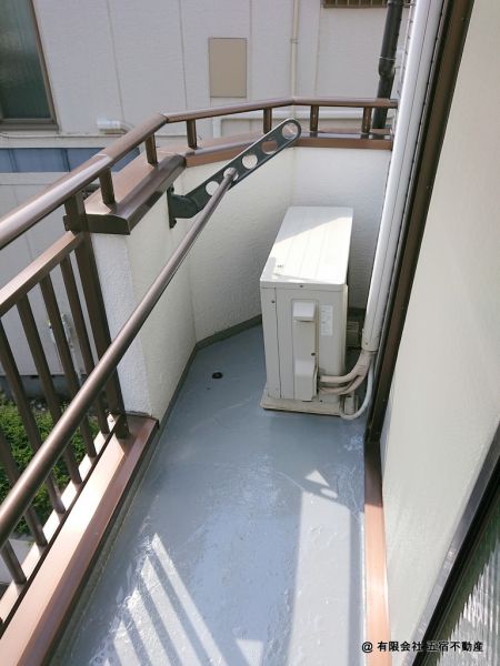 バルコニー バルコニー