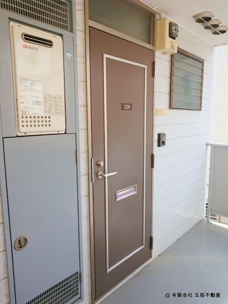 玄関(室外) 玄関(室外)