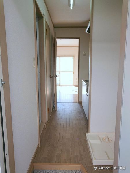 玄関より