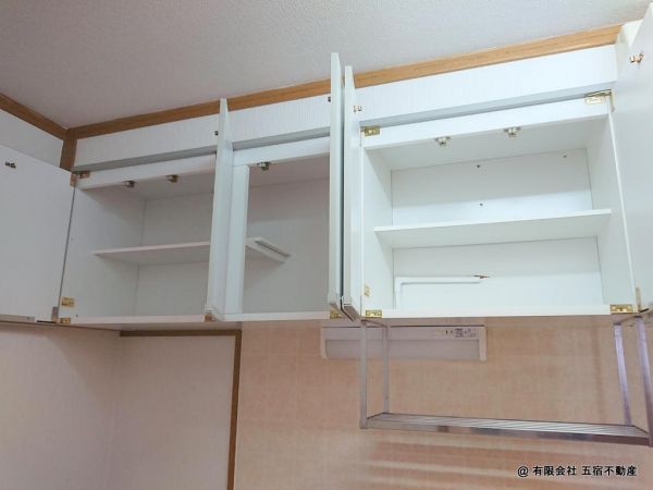 吊戸棚