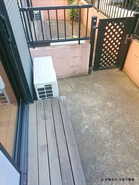 テラス テラス